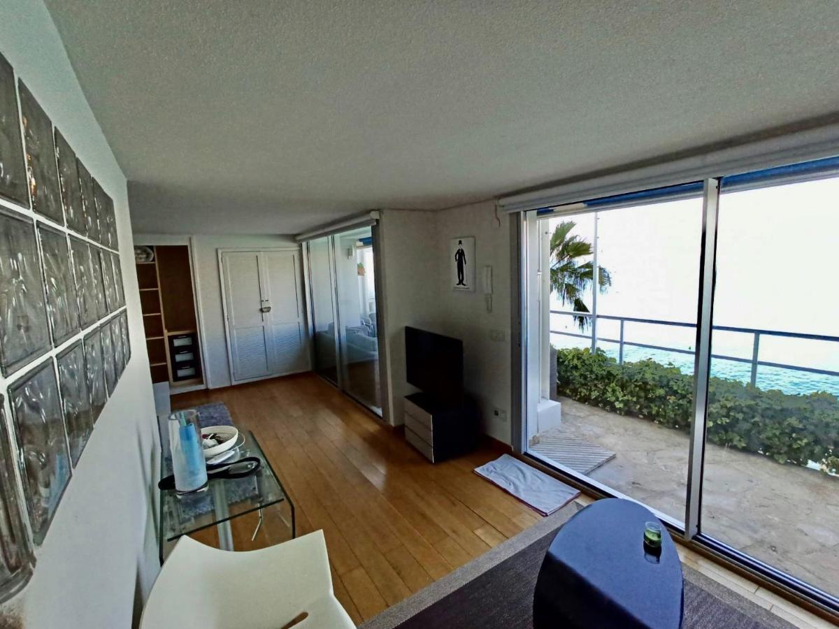 Estudio Primera Linea Con Acceso Privado Al Mar Benidorm Eksteriør bilde